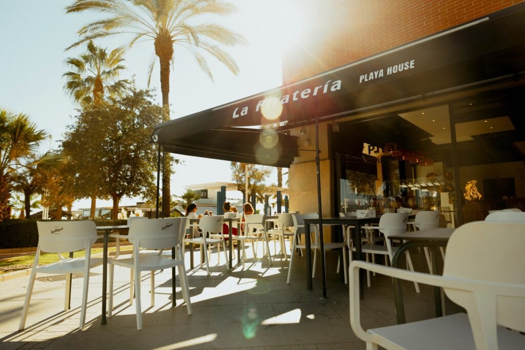 La Piratería, restaurante frente al paseo marítimo de Málaga